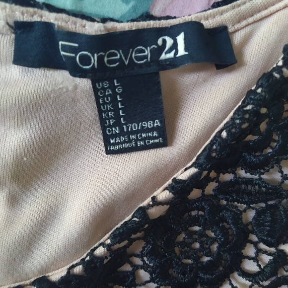 Black Embroidered Lace Sleeveless Dress - Picture 7 of 9